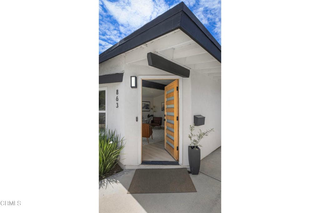 Home at 863 S Vecino Drive, Glendora — photo 6 of 12