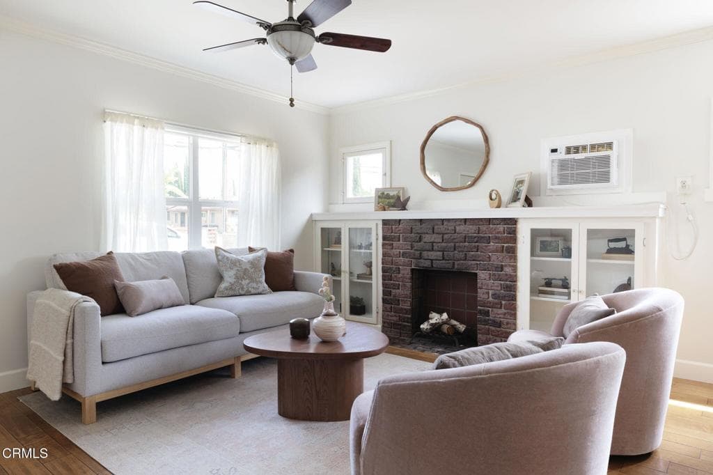 Home at 809 S Mayflower Avenue, Monrovia — photo 3 of 12