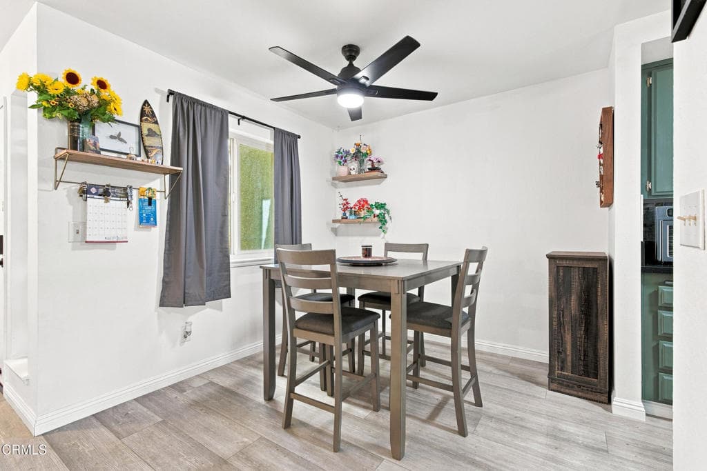Townhouse at 884 Endicott Drive, Claremont — photo 10 of 12