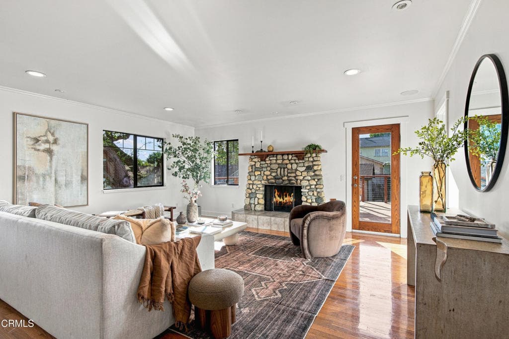 Home at 245 Valle Vista Avenue, Monrovia — photo 3 of 12