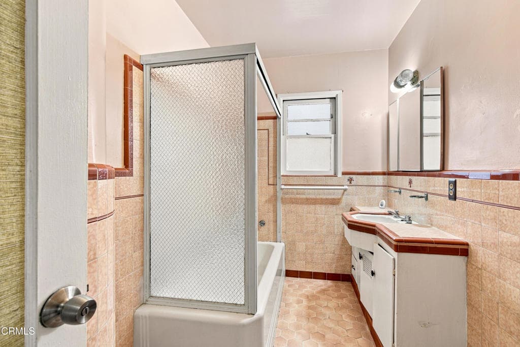 Home at 10639 Olive Street Street, Temple City — photo 8 of 12