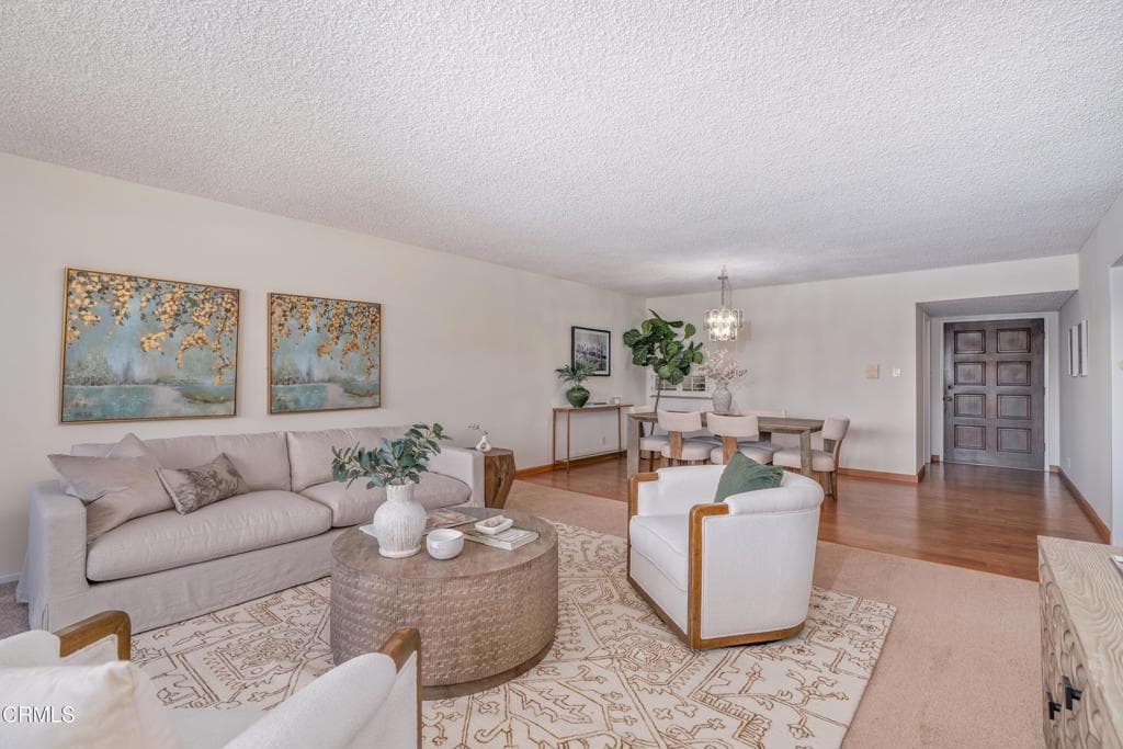 Condo at 530 Fairview Avenue 18, Arcadia — photo 3 of 12