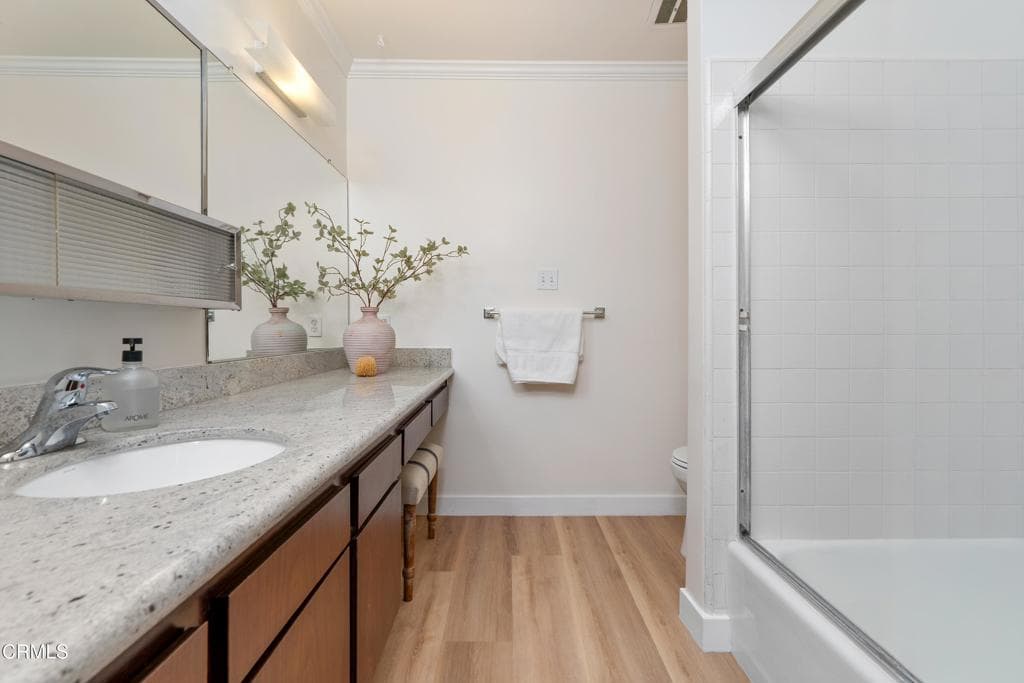 Condo at 530 Fairview Avenue 18, Arcadia — photo 8 of 12