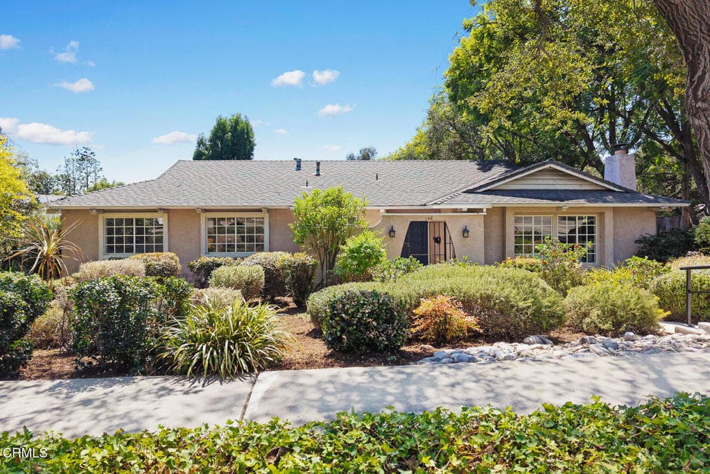 Home at 148 W Bonita Avenue, Sierra Madre — photo 4 of 12