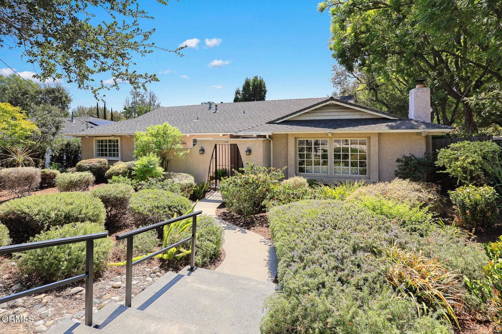 Home at 148 W Bonita Avenue, Sierra Madre — photo 5 of 12
