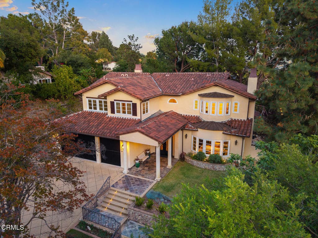 Home at 574 Camillo Road, Sierra Madre — photo 3 of 12