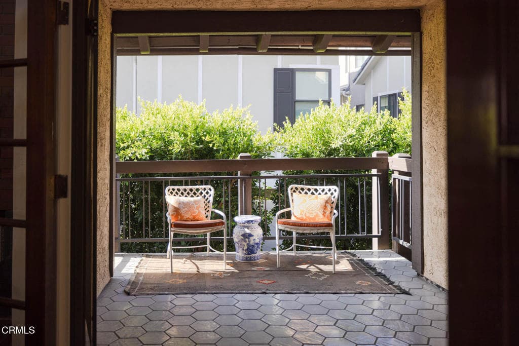 Condo at 503 W Duarte Road 6, Arcadia — photo 8 of 12