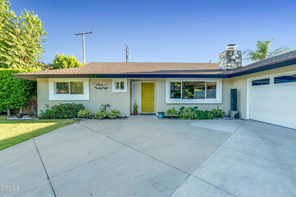 Home at 1128 Sesmas Street, Monrovia — photo 3 of 12