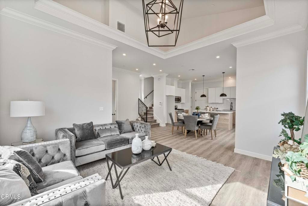 Townhouse at 634 W Olive Avenue B, Monrovia — photo 4 of 12