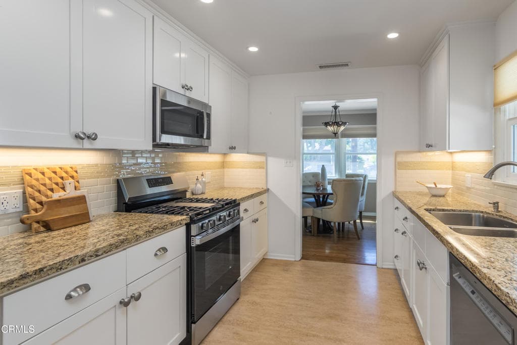 Home at 258 N Mayflower Avenue, Monrovia — photo 8 of 12