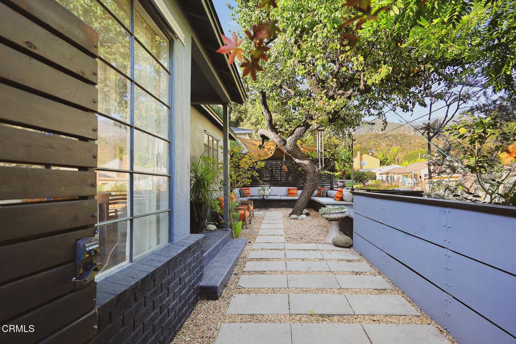 Home at 427 Heather Heights Court, Monrovia — photo 7 of 12