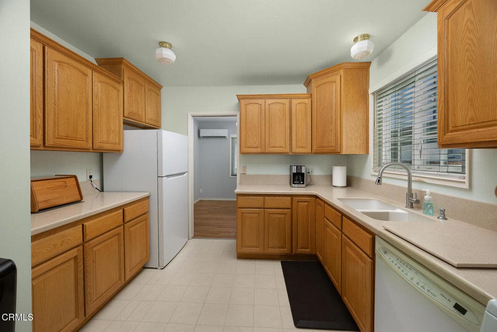 Home at 4032 N Broadmoor Avenue, Covina — photo 10 of 12