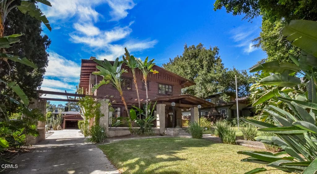 Home at 171 S Baldwin Avenue, Sierra Madre — photo 4 of 12