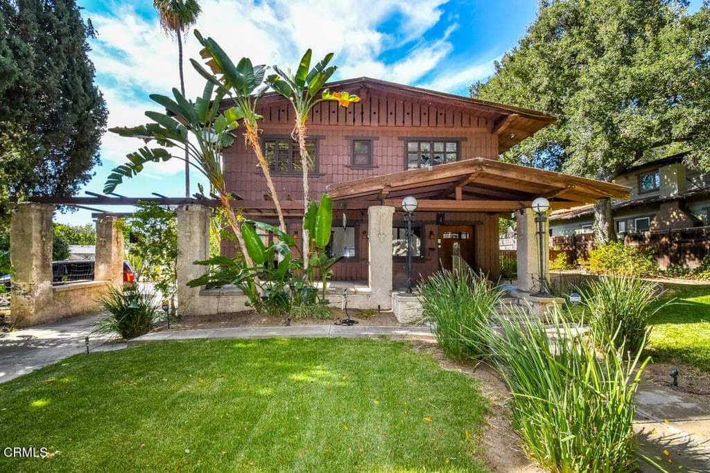 Home at 171 S Baldwin Avenue, Sierra Madre — photo 6 of 12