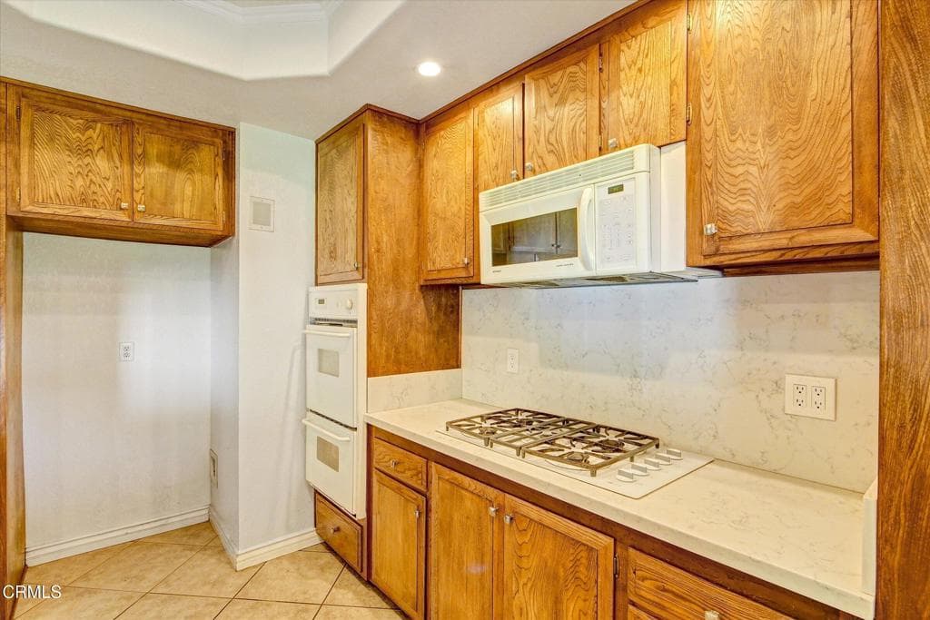 Home at 368 Fuego Avenue, Pomona — photo 9 of 12