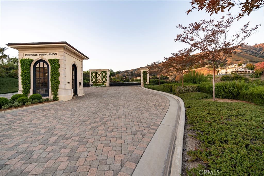 Home at 648 Gordon Highlands Road, Glendora — photo 1 of 12