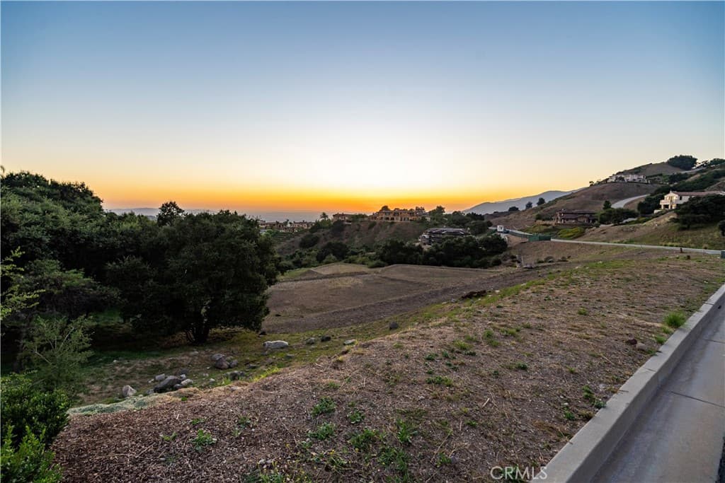 Home at 648 Gordon Highlands Road, Glendora — photo 6 of 12
