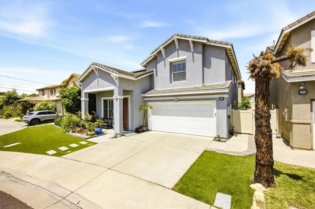 Condo at 2935 Spruce Court, Arcadia — photo 1 of 12