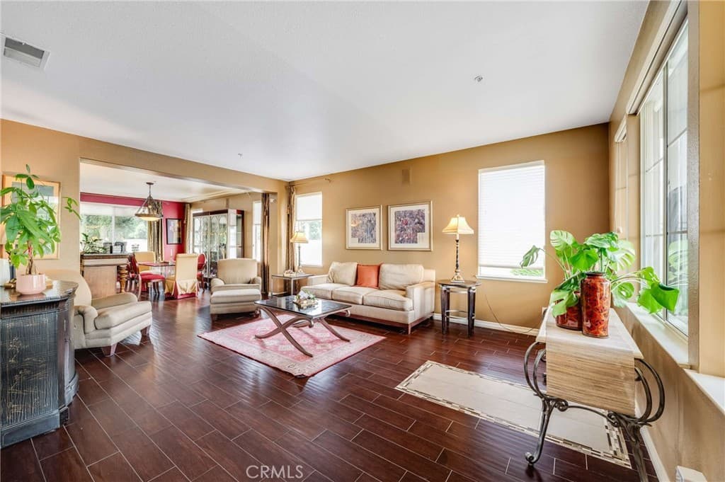 Home at 6137 Ridgemont, La Verne — photo 4 of 12