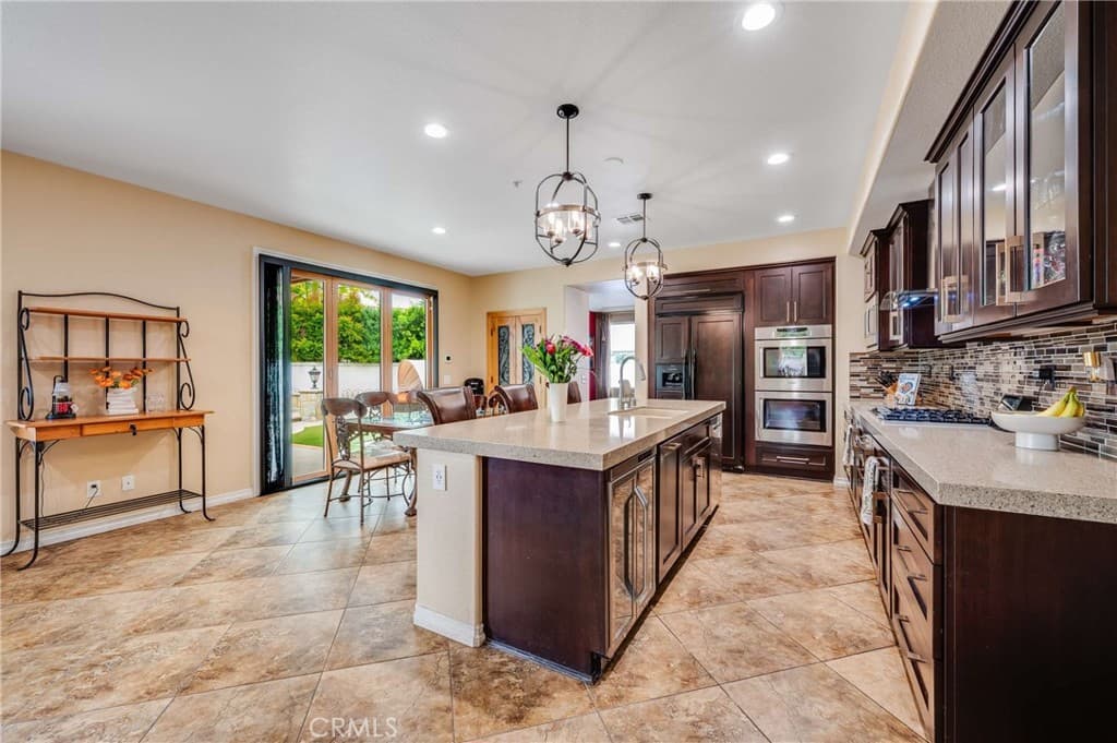 Home at 6137 Ridgemont, La Verne — photo 10 of 12
