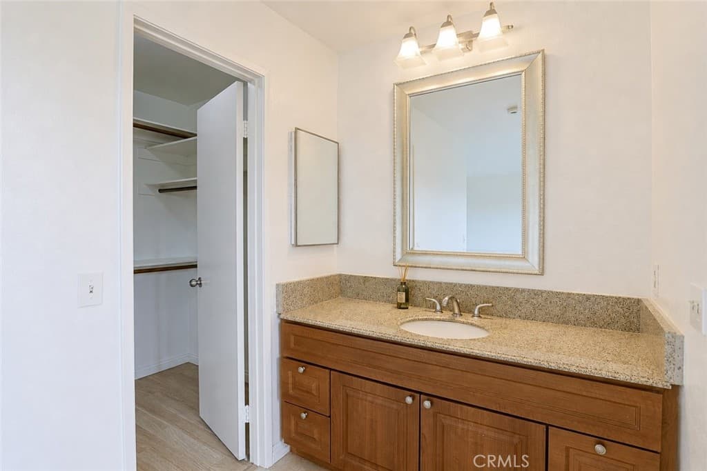 Townhouse at 1230 S Barranca Avenue F, Glendora — photo 11 of 12
