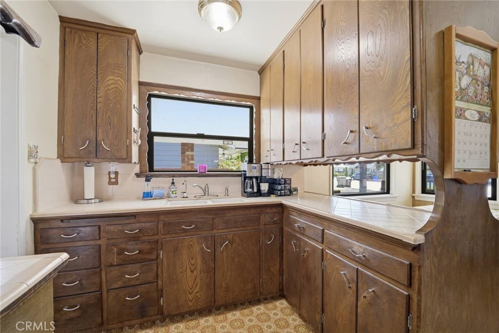 Home at 721 W Colorado, Monrovia — photo 11 of 12