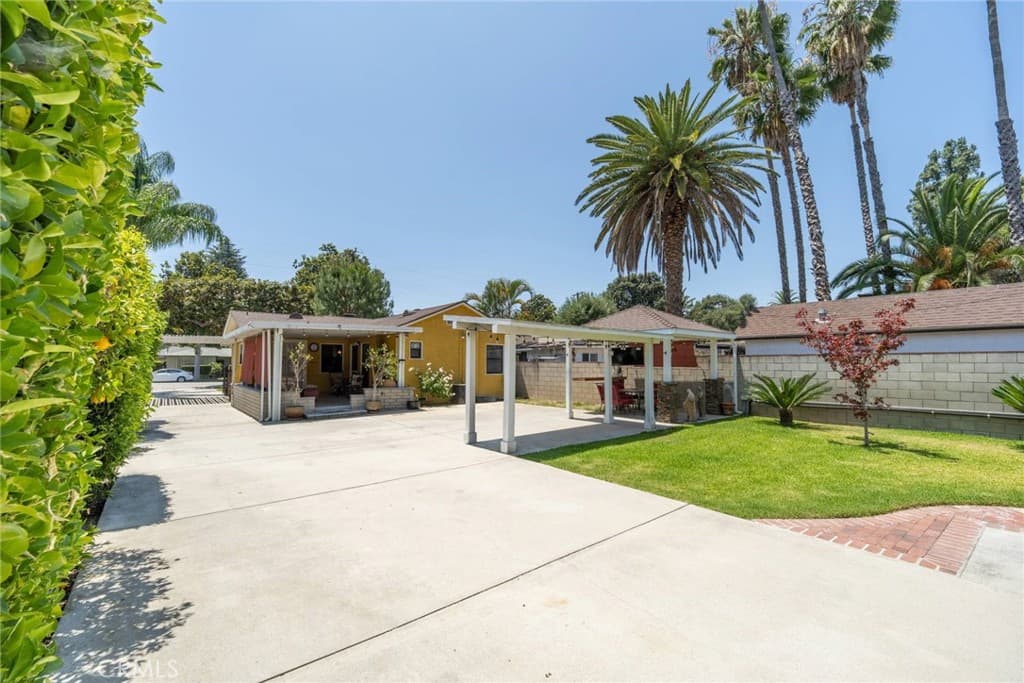 Home at 721 W Colorado, Monrovia — photo 4 of 12