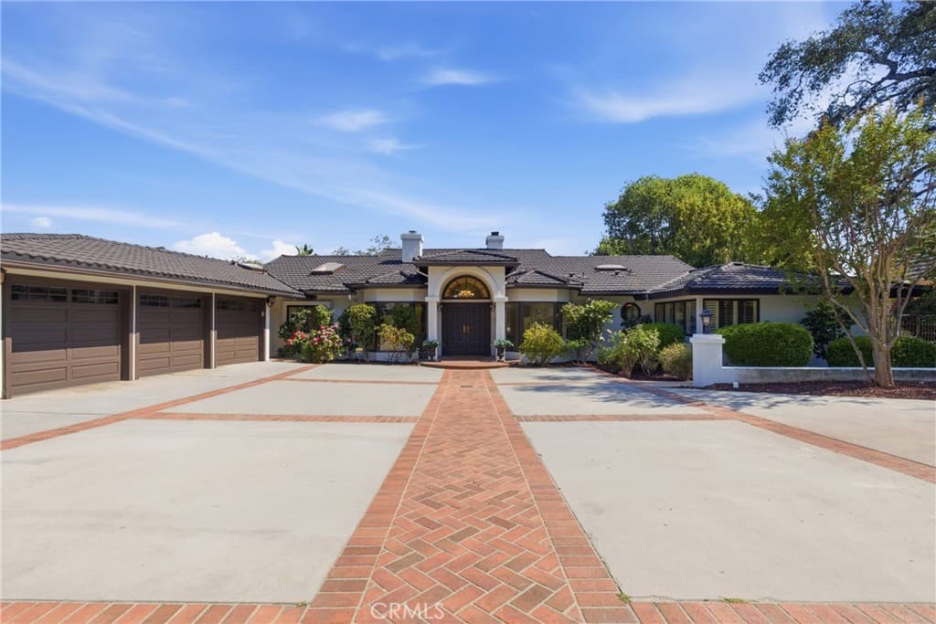 Home at 950 Hampton, Arcadia — photo 1 of 12