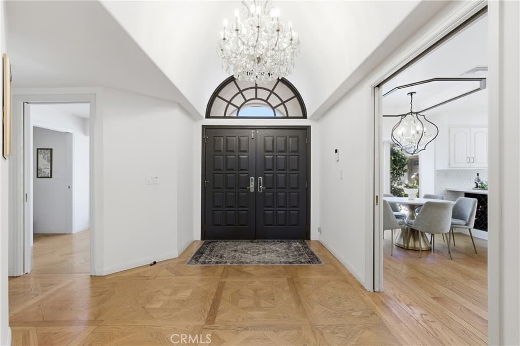 Home at 950 Hampton, Arcadia — photo 3 of 12