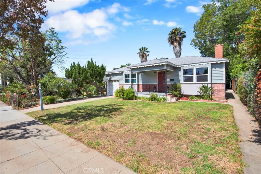 Home at 269 N Alta Vista, Monrovia — photo 3 of 12