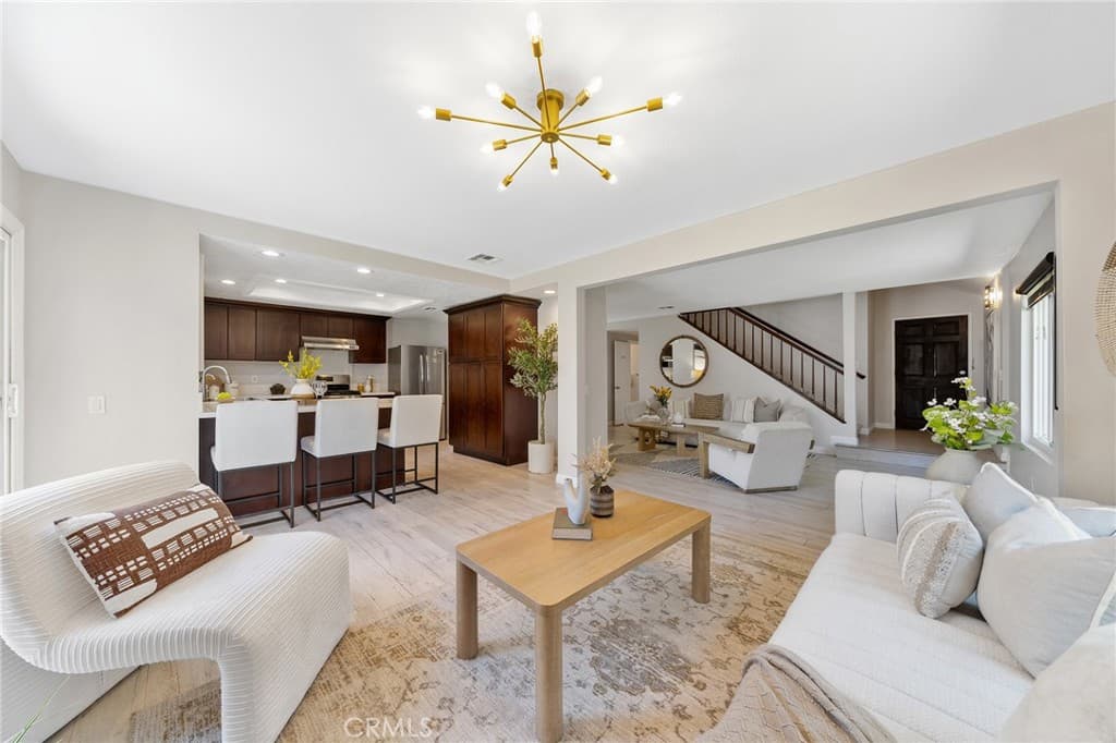 Home at 808 S California Avenue, Monrovia — photo 11 of 12