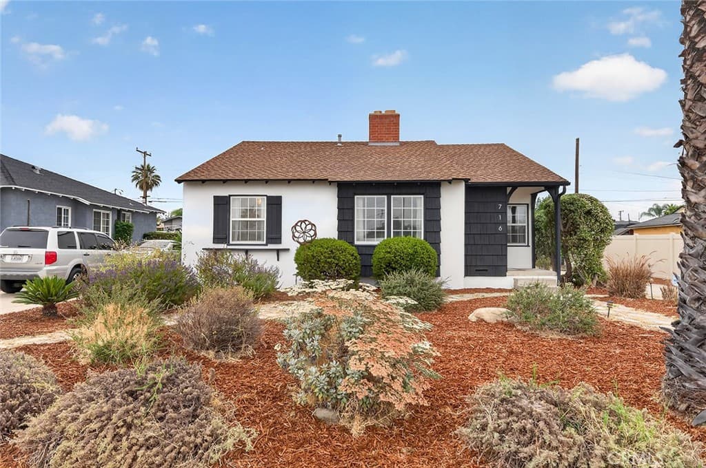 Home at 716 N Elspeth Way, Covina — photo 4 of 12