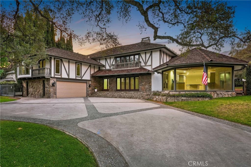 Home at 1005 Hampton Road, Arcadia — photo 1 of 12
