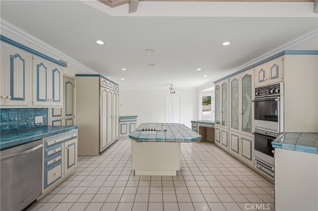 Home at 1005 Hampton Road, Arcadia — photo 12 of 12