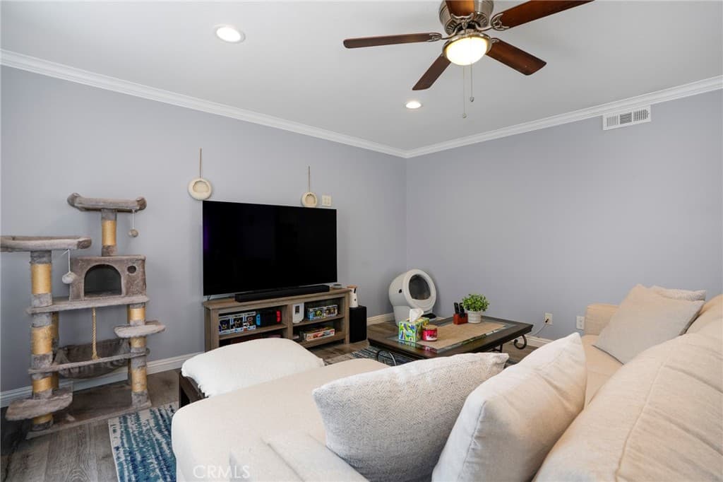 Condo at 866 Cinnamon Lane 57, Duarte — photo 7 of 12