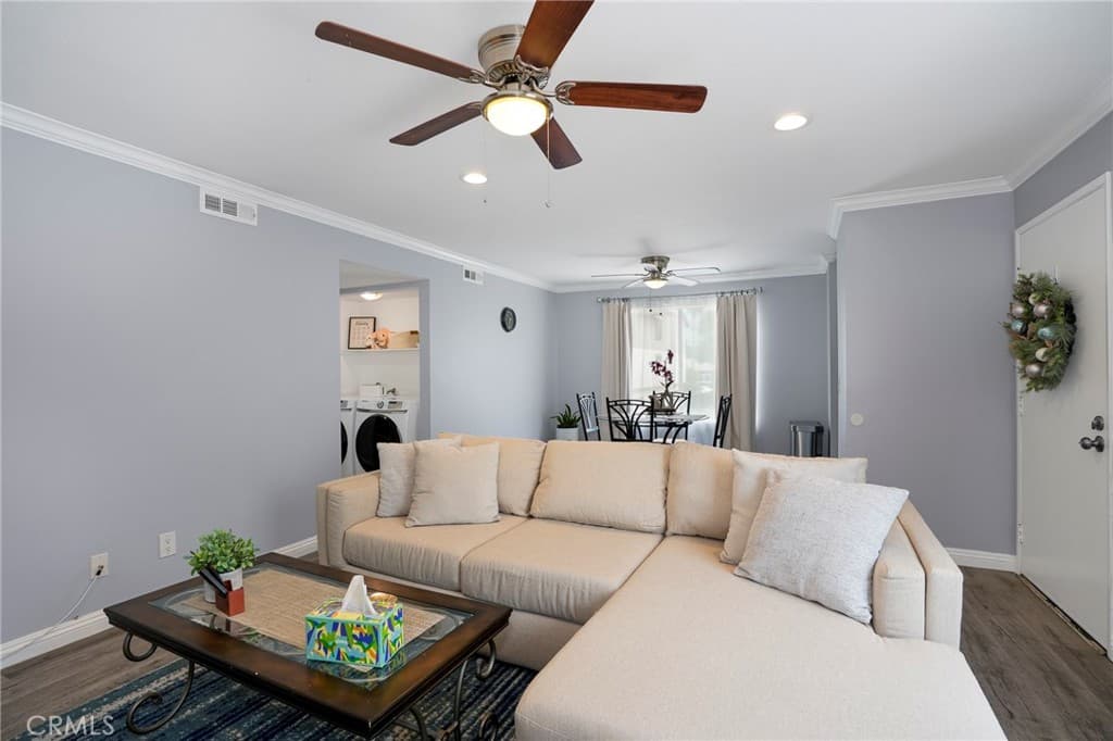 Condo at 866 Cinnamon Lane 57, Duarte — photo 8 of 12