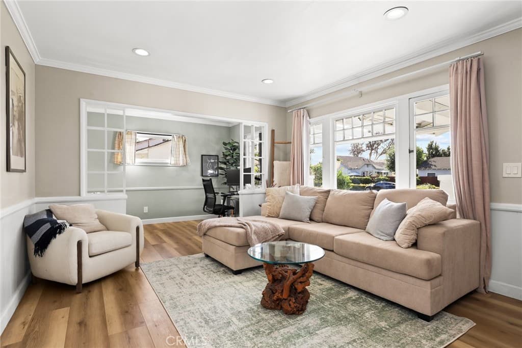 Home at 9821 Garibaldi Avenue, Temple City — photo 5 of 12