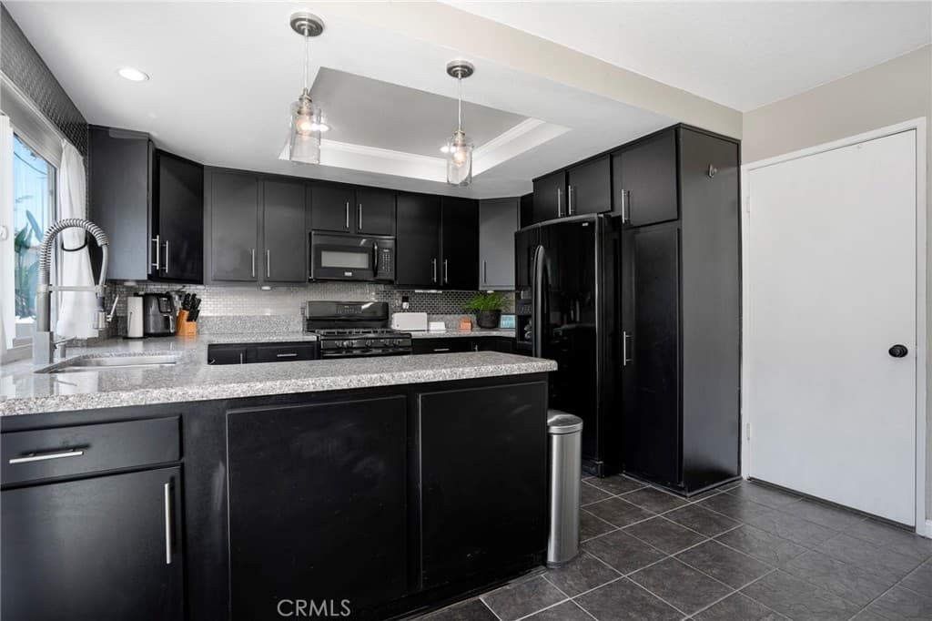 Condo at 2580 Huntington, Duarte — photo 11 of 12