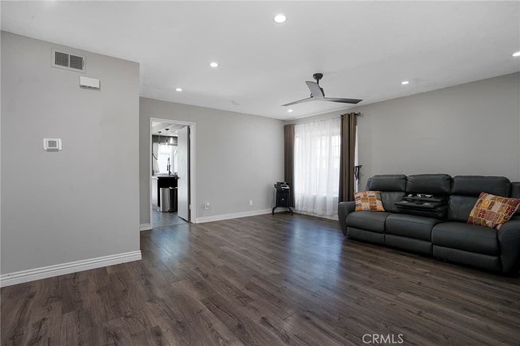 Condo at 2580 Huntington, Duarte — photo 4 of 12