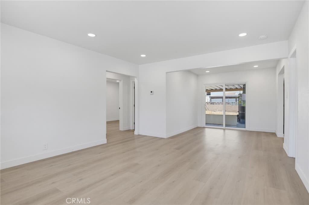 Home at 570 N East End Avenue, Pomona — photo 9 of 12