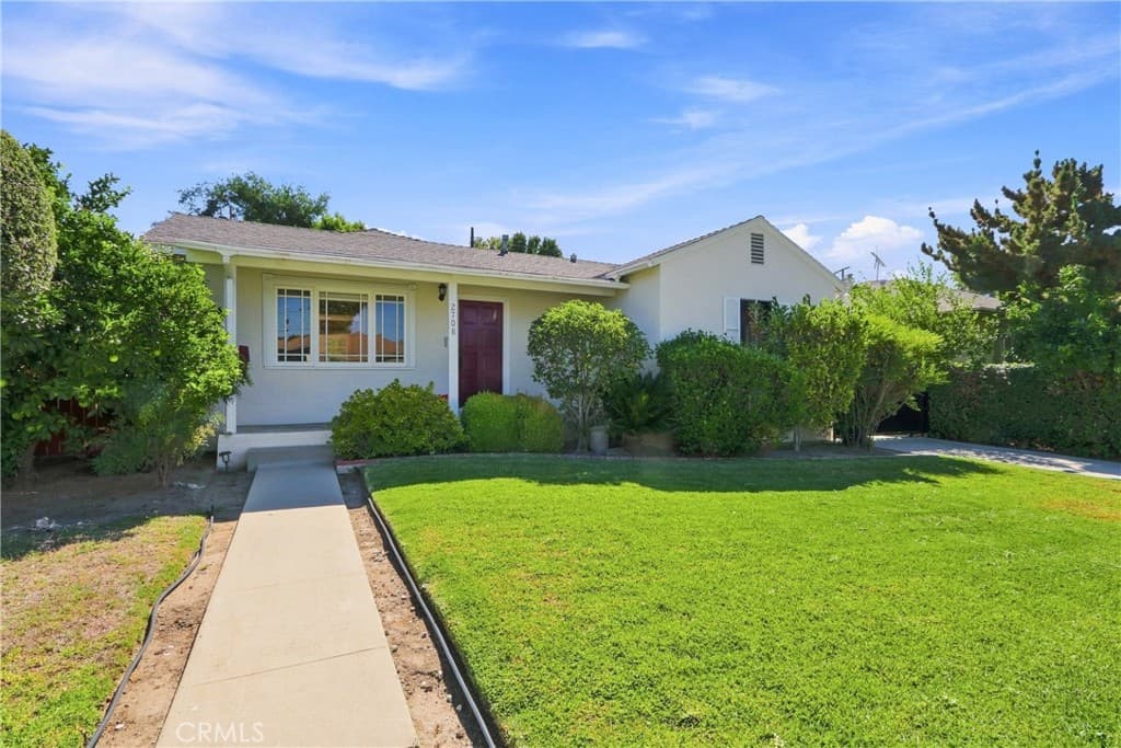 Home at 2708 Heather Heights Avenue, Arcadia — photo 3 of 12
