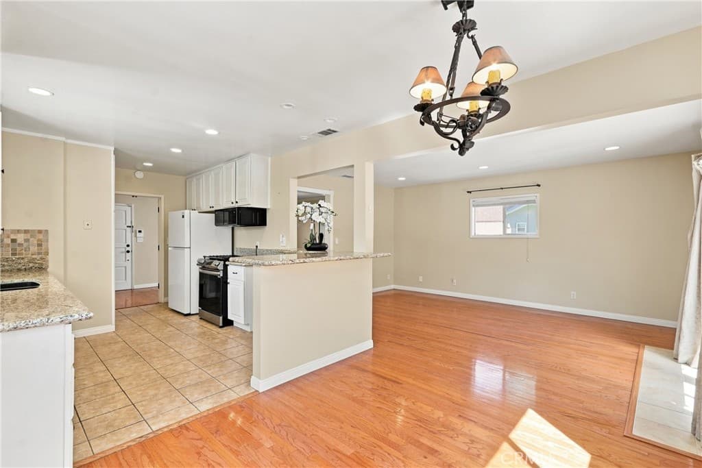 Home at 2708 Heather Heights Avenue, Arcadia — photo 10 of 12