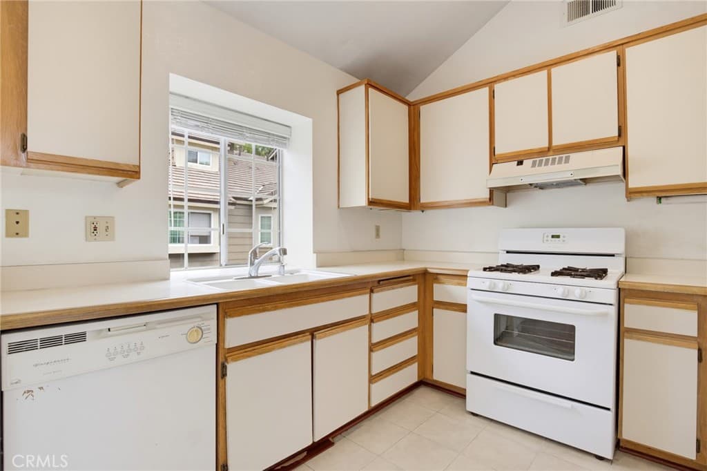 Condo at 2627 S Quarry Lane D, Walnut — photo 9 of 12