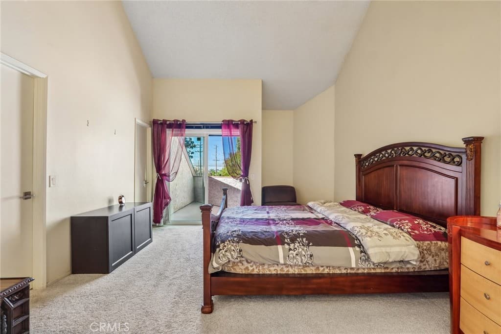 Townhouse at 904 S Canyon E, Monrovia — photo 11 of 12