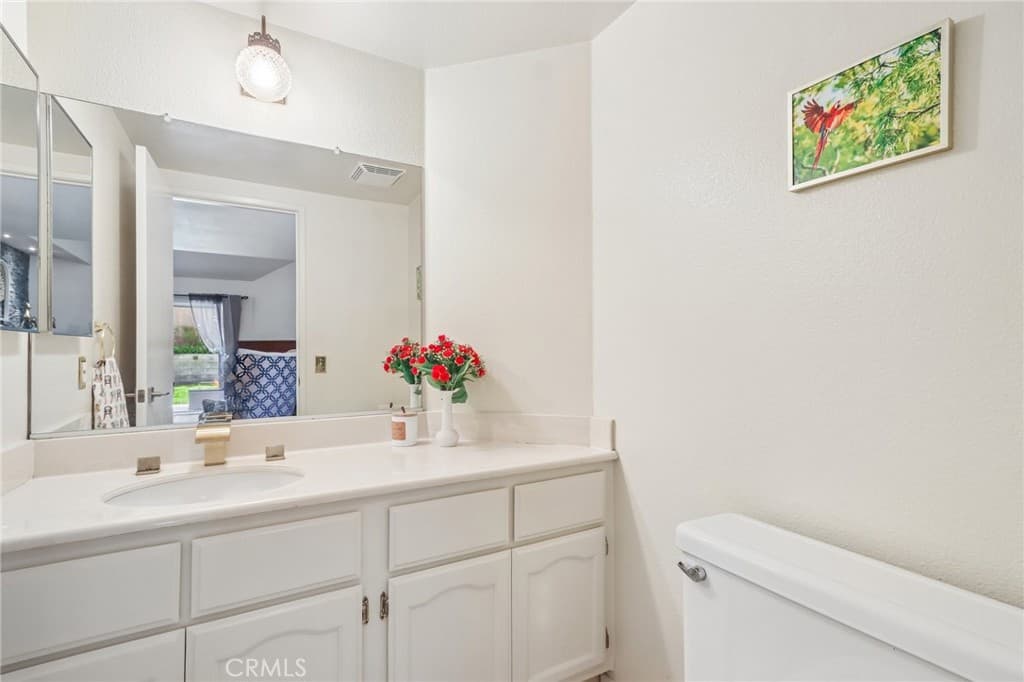 Townhouse at 904 S Canyon E, Monrovia — photo 7 of 12