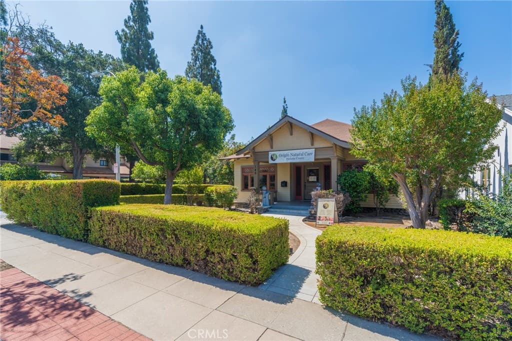 Home at 146 E Walnut Avenue, Monrovia — photo 2 of 12