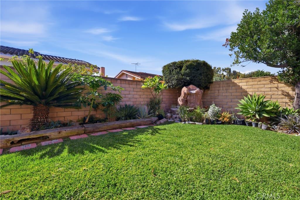 Home at 2420 Pauline Street, West Covina — photo 7 of 12
