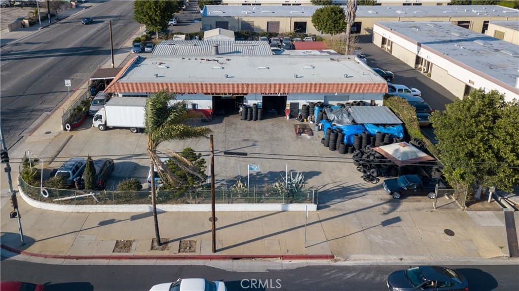 Commercial at 1601 E Mission Boulevard, Pomona — photo 1 of 12