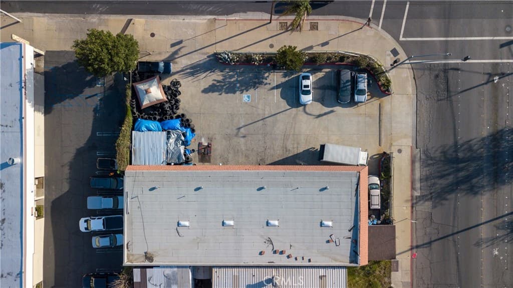 Commercial at 1601 E Mission Boulevard, Pomona — photo 4 of 12