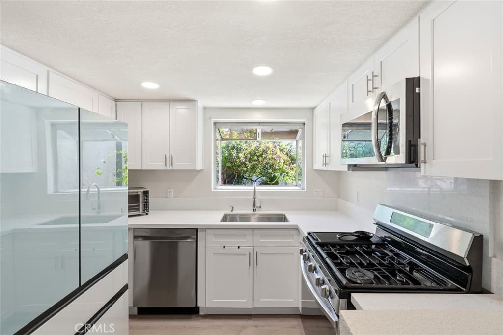 Condo at 15228 Ramona, Baldwin Park — photo 4 of 12